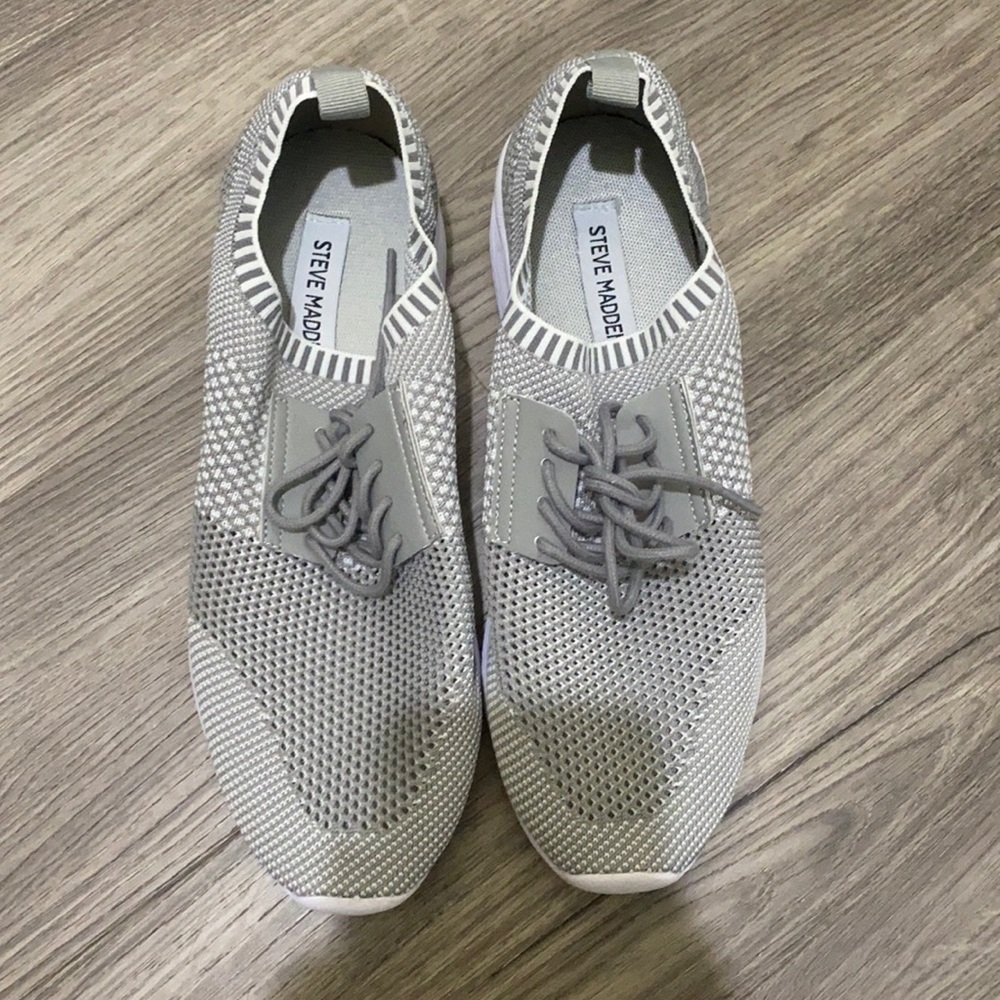 COPY - Steve Madden sz 12, brand new